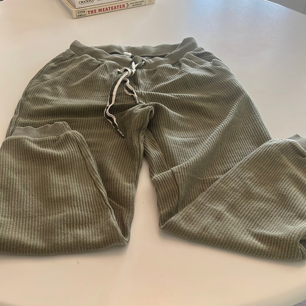 Aerie green waffle sweatpants